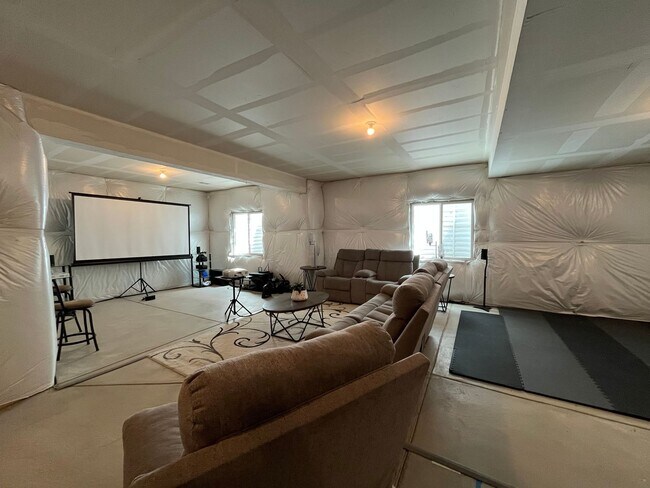 Building Photo - Beautiful Home in South Fort Collins
