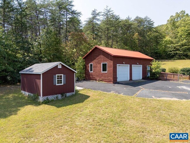 Building Photo - 4122 Green Creek Rd