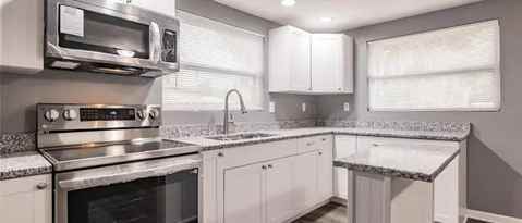 Building Photo - 3900 Locust Ave