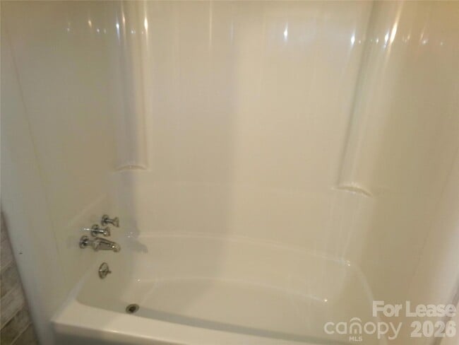 Building Photo - 869 Emerald Shores Rd