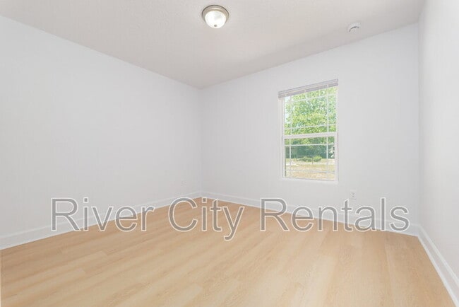 Building Photo - 7123 Stetson St
