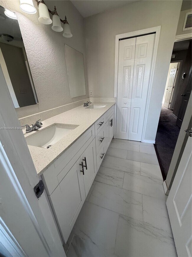 Building Photo - 20439 NW 15th Ave