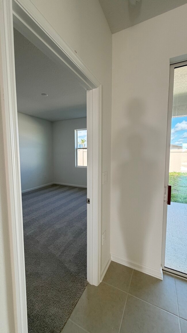 Building Photo - 5177 Green Belt Dr