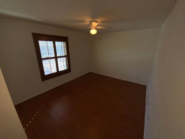 Building Photo - BLACK MTN AREA CLOSE TO FREEWAY! Large Henderson Condo in Big Horn Community