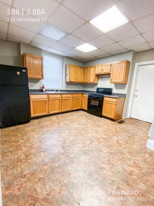 Building Photo - 110 Hagerman Ct