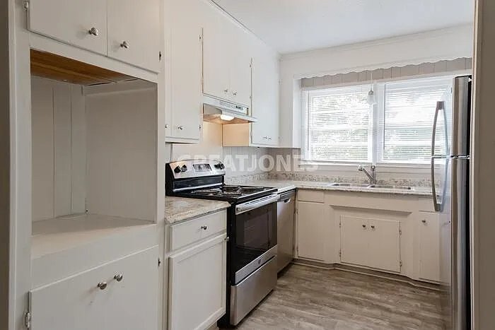 Building Photo - 5511 N Main St