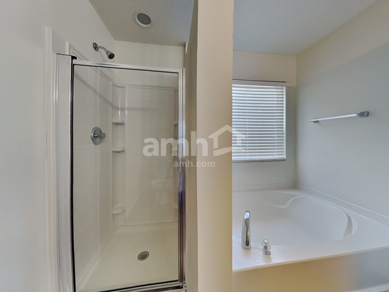 Building Photo - 123 Gatewood Ridge Ct