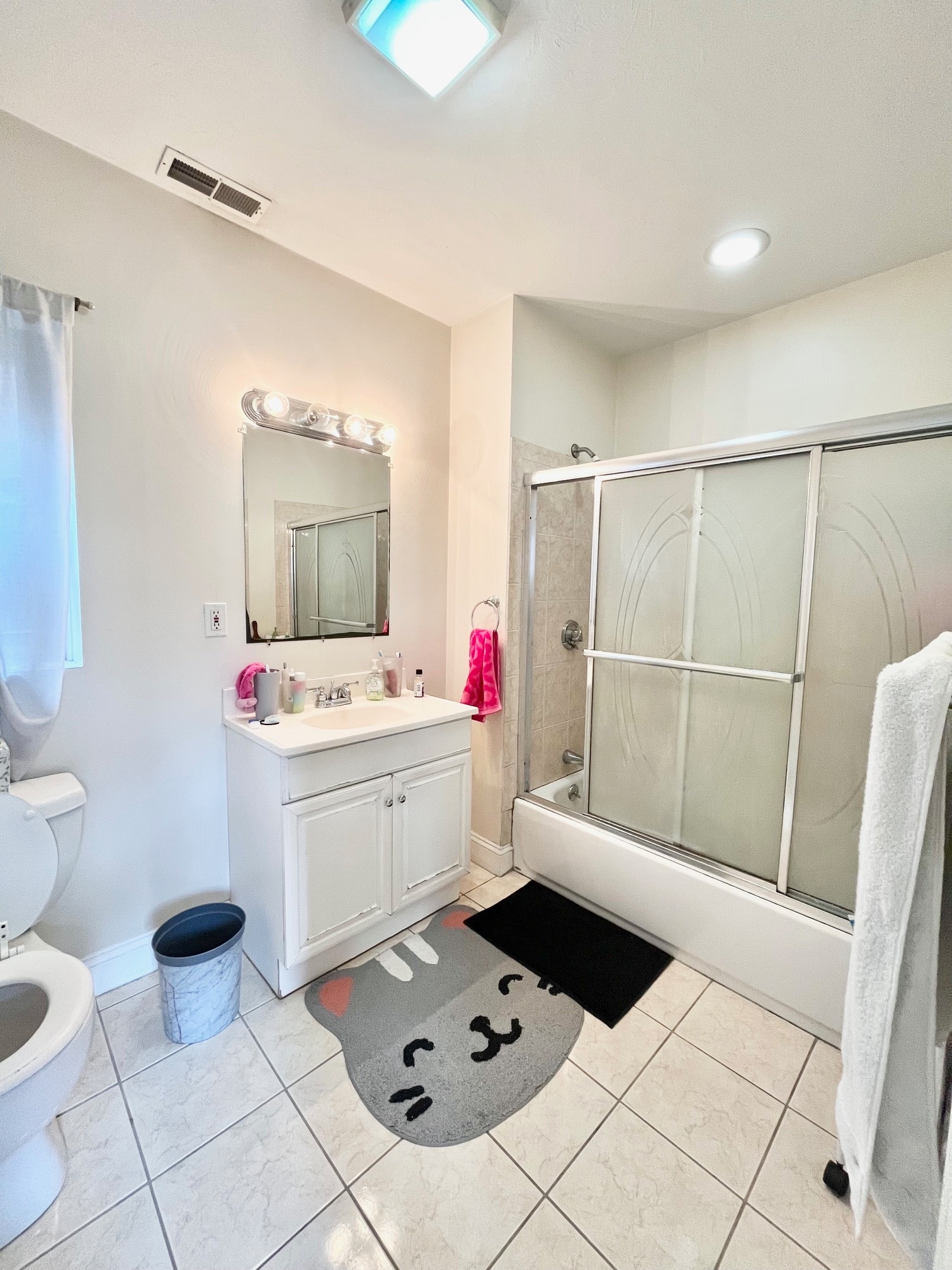 Building Photo - 10 S Huntington Ave