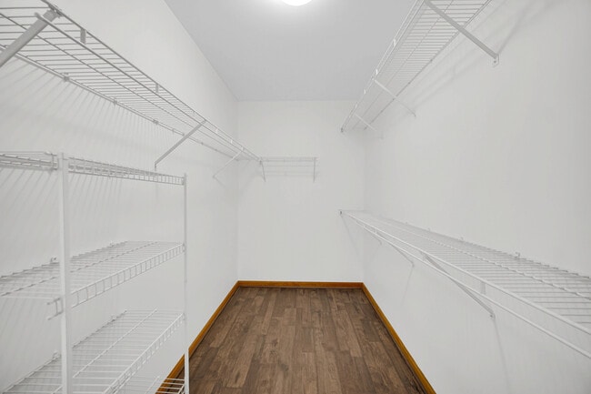 Building Photo - 4782 Amber Cir