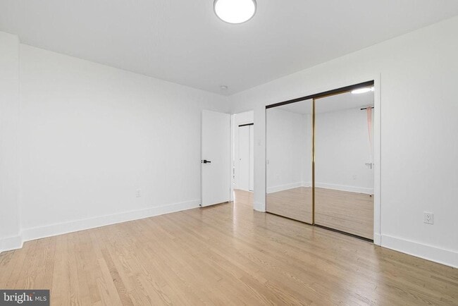 Building Photo - 2539 Gallows Rd