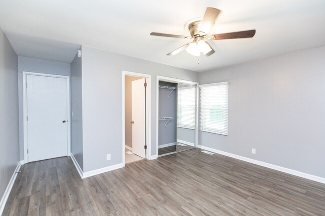 Building Photo - 857 Heritage Cir