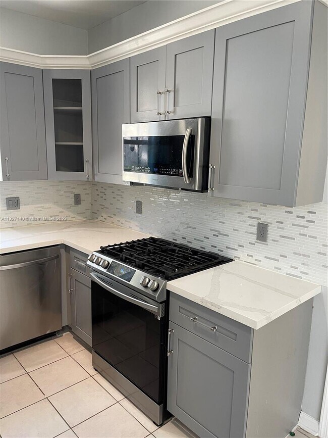 Building Photo - 5893 Plum Harbor Cir