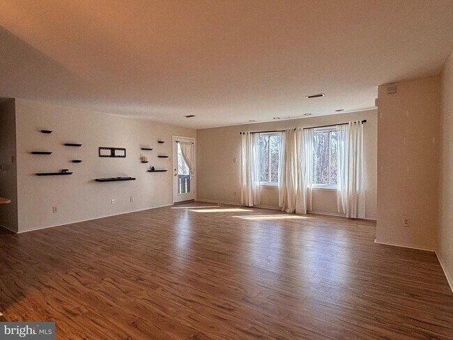 Building Photo - 1821 The Woods II