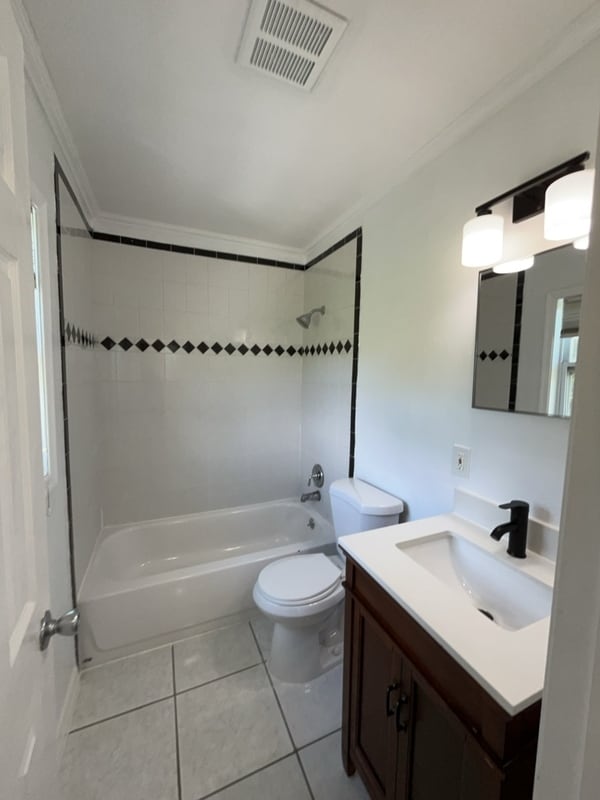 Building Photo - 4615 Mars Ct