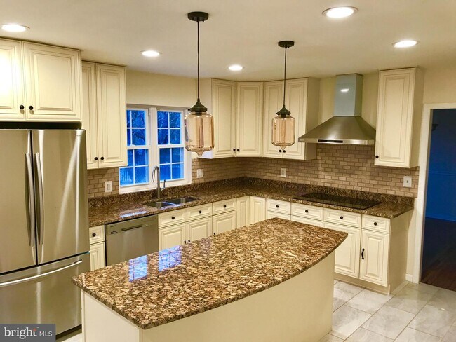 Building Photo - 13447 Chris Mar Ct