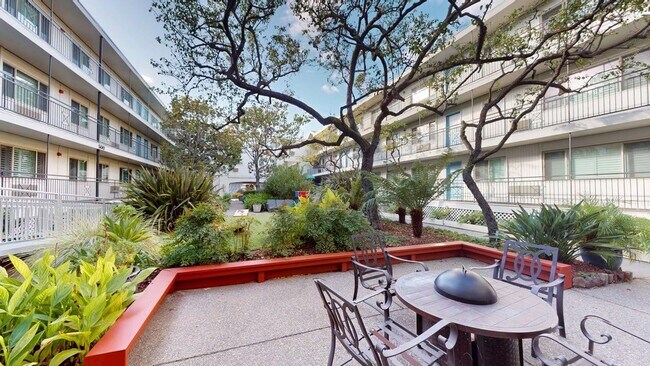 Building Photo - 45 Tamal Vista Blvd