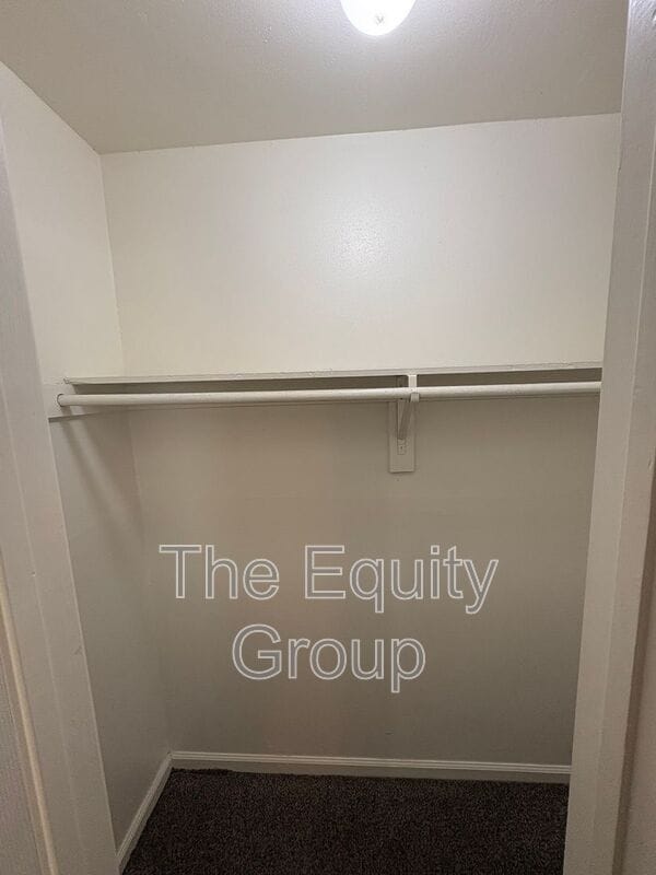 Building Photo - 812 S Burke St