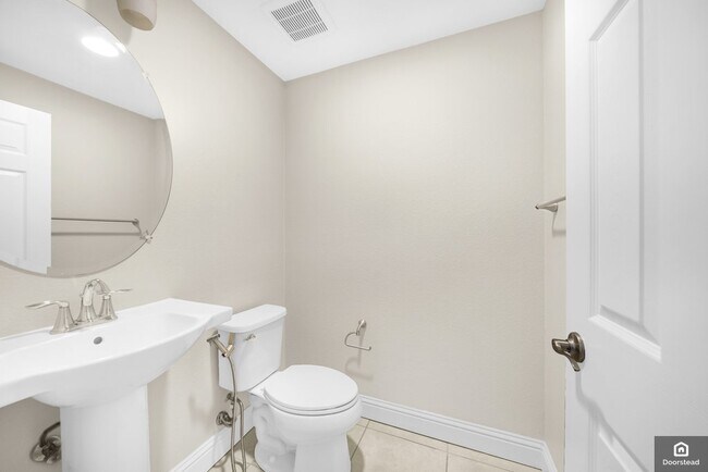 Building Photo - 3909 Portola Cmn