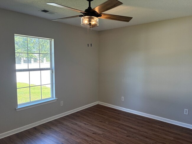 Building Photo - 116 Wax Myrtle Ct
