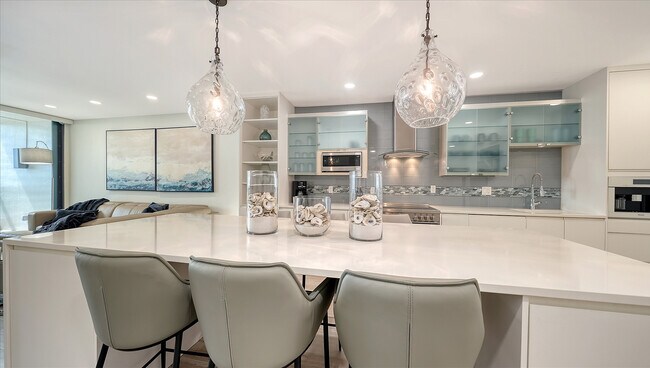 Building Photo - 1932 Harbourside Dr