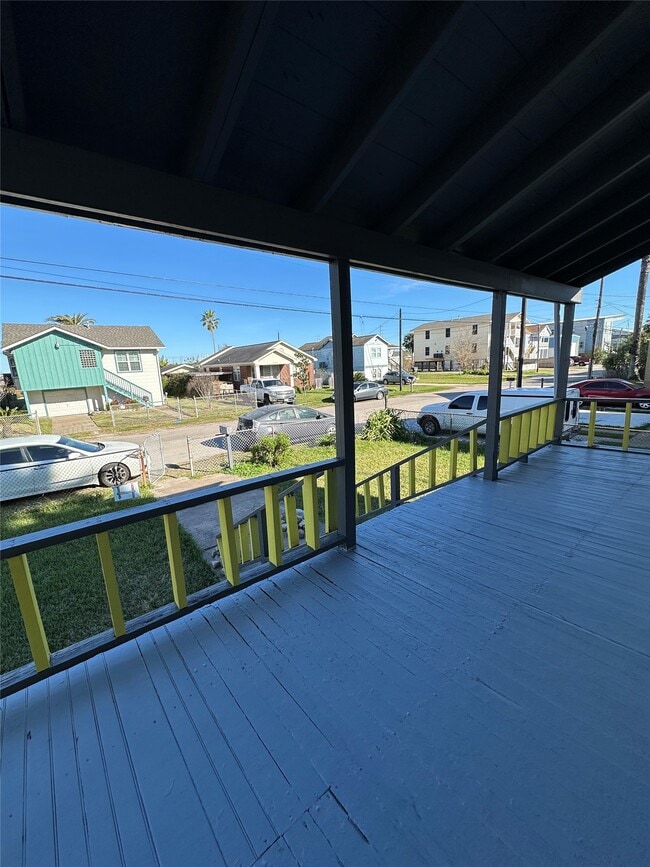 Building Photo - 1709 Biovu Dr