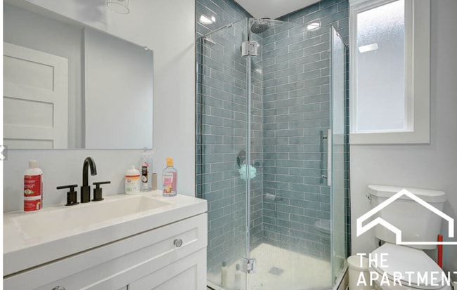 Building Photo - 1626 N Washtenaw Ave