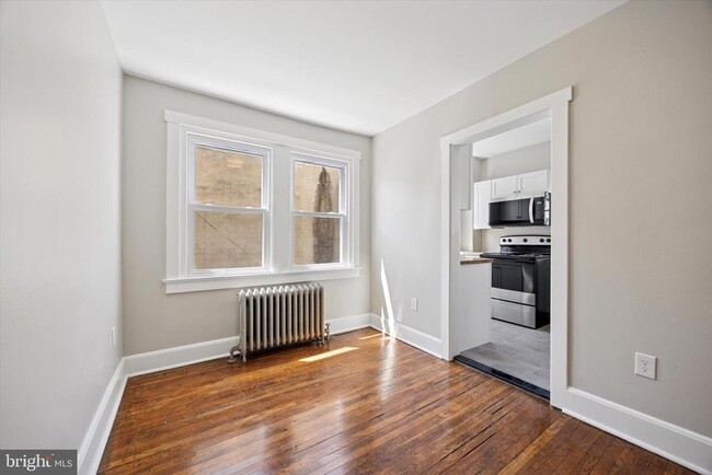Building Photo - 241 Haverford Ave