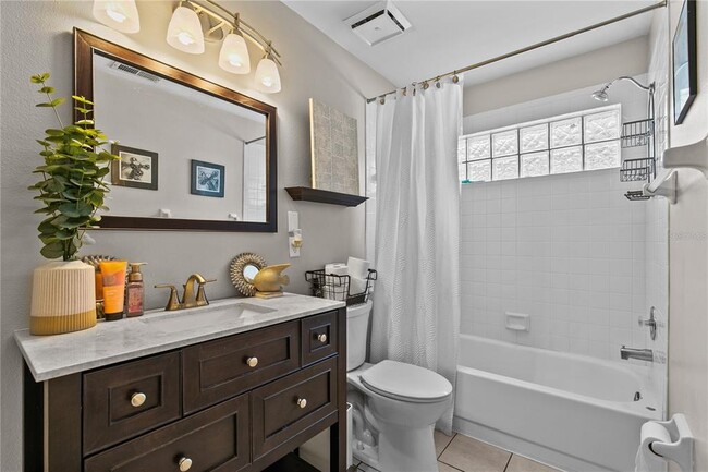 Building Photo - 1322 American Elm Dr