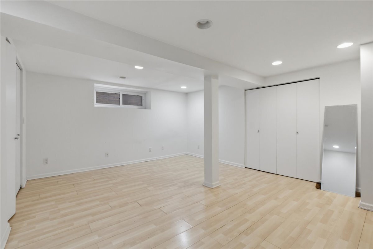 Building Photo - 3716 N Wayne Ave