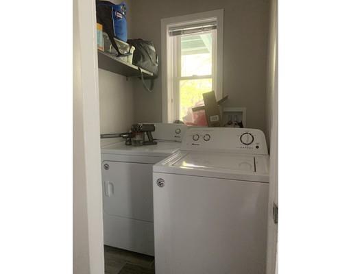 Building Photo - 27 Fuller St