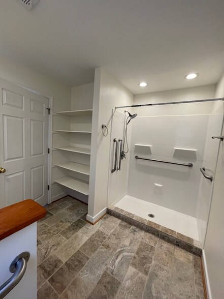 Building Photo - 8087 Cypresstree Ln