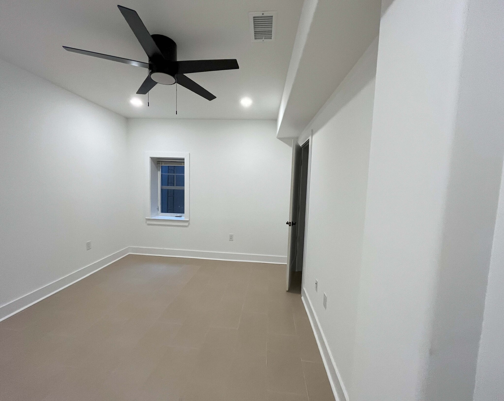 Building Photo - 3680 Indian Queen Ln