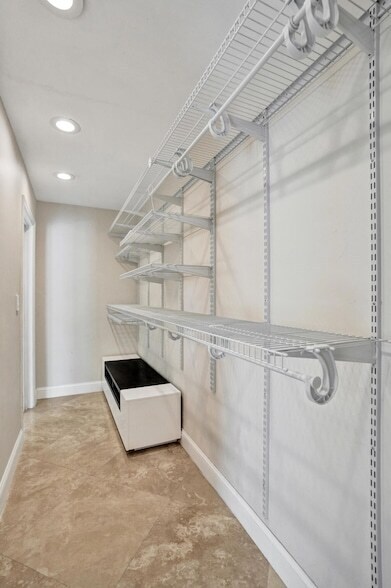 Building Photo - 1145 NE 12th Ave