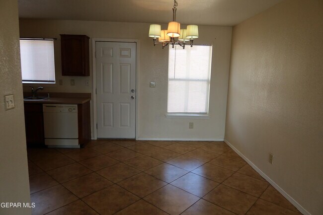 Building Photo - 12269 Sun Bridge Pl