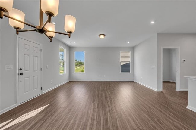 Building Photo - 845 York Aly