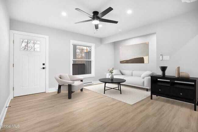 Building Photo - 103 E High St