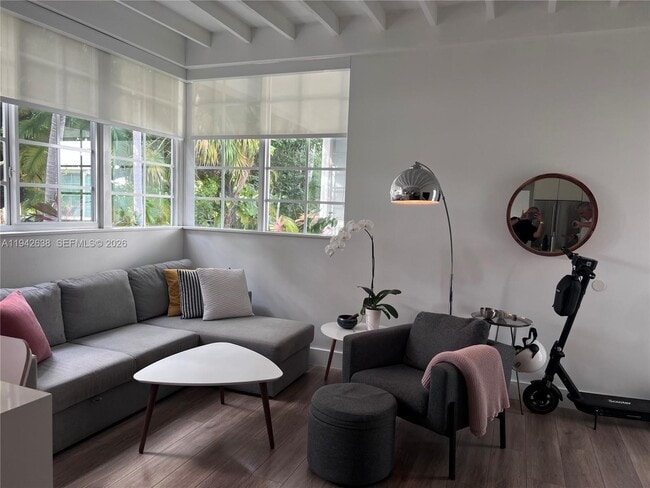 Building Photo - 701 Meridian Ave