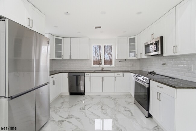 Building Photo - 67 Nolans Point Rd