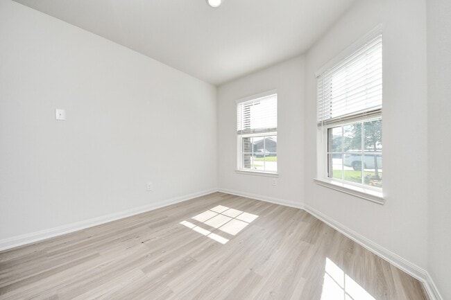 Building Photo - 1062 Mule Ridge Dr