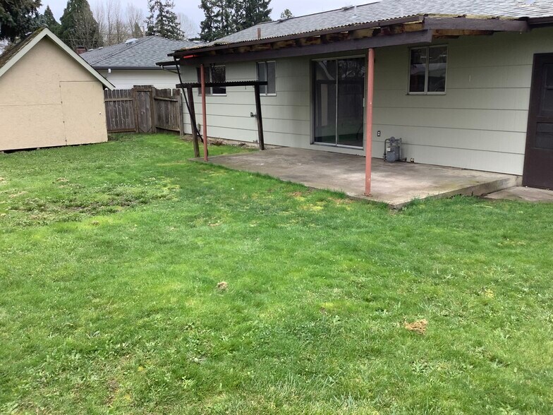 Building Photo - 509 29th Ave SE