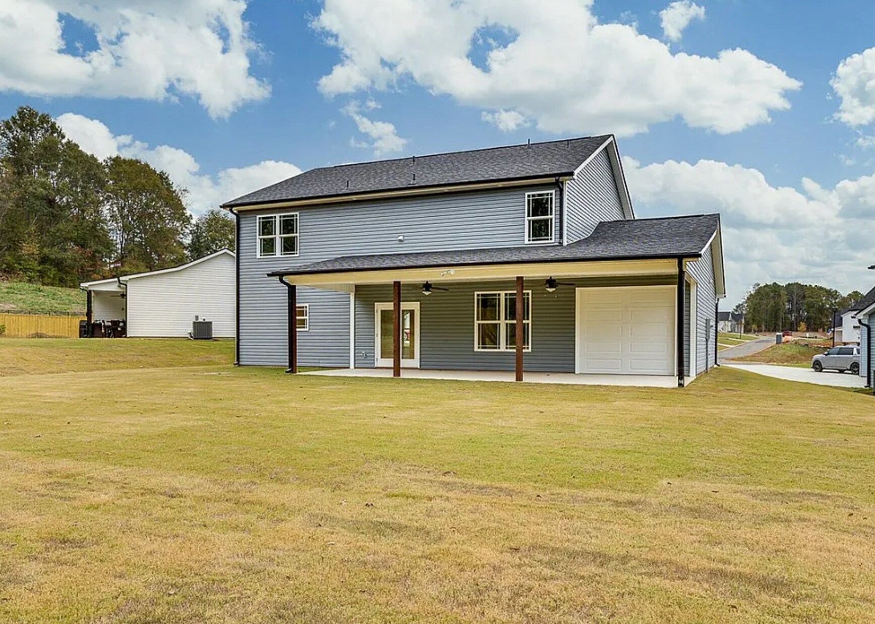 Building Photo - 213 Legacy Ln