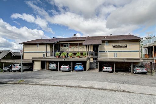 Building Photo - Queen Anne View Condo!!! Open House Saturday June 13th 4:00-5:00
