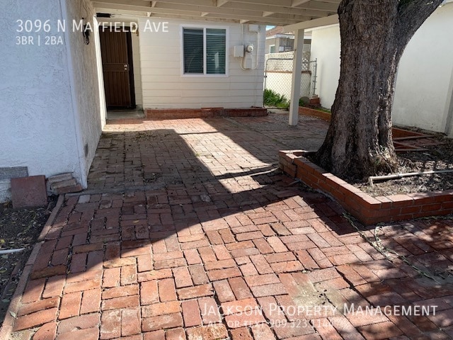 Building Photo - 3096 N Mayfield Ave