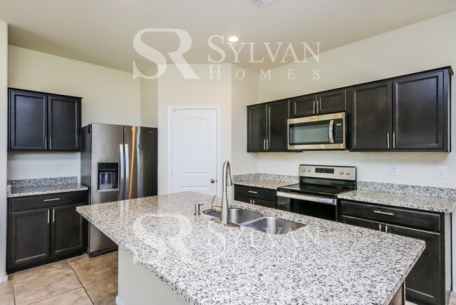 Building Photo - You will love this beautiful home