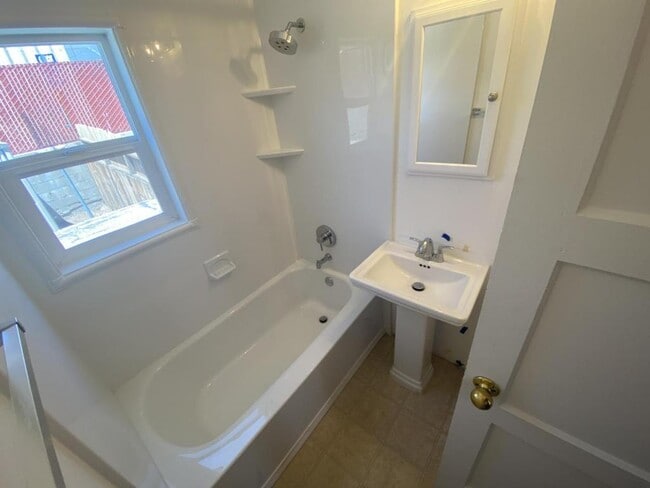 Building Photo - 80 Arden Cir