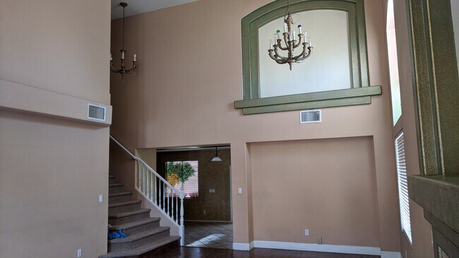 Building Photo - 255 Flirtation Ct