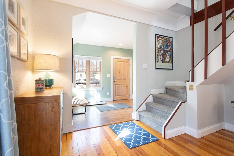 Building Photo - 2542 Pine St