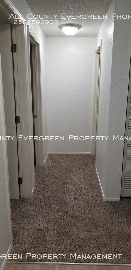 Building Photo - 226 Seattle Blvd S