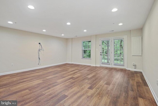 Building Photo - 11675 Emerald Green Dr
