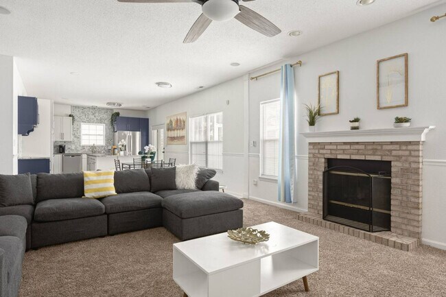 Building Photo - 3766 White Cliff Way